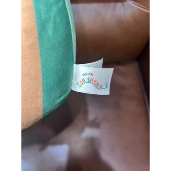 Squishmallows Jangle the Elf Christmas Plush Toy Medium 8" - Picture 3 of 3